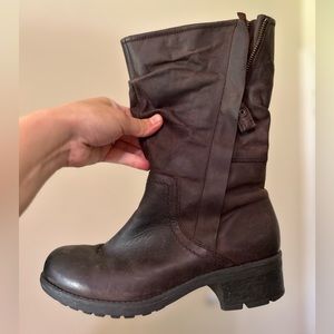 Clarks boots size 10